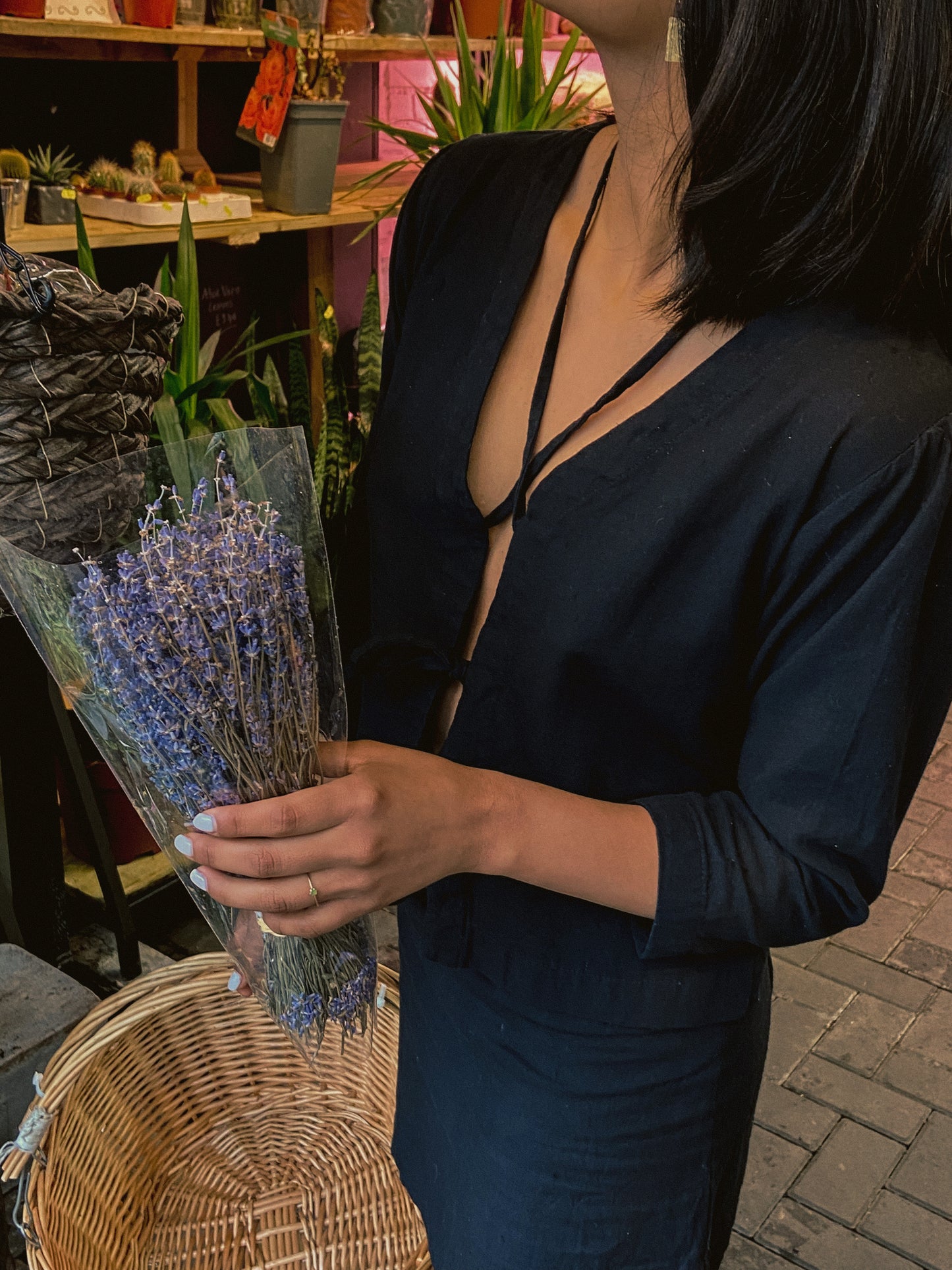 BLACK LINEN TOP