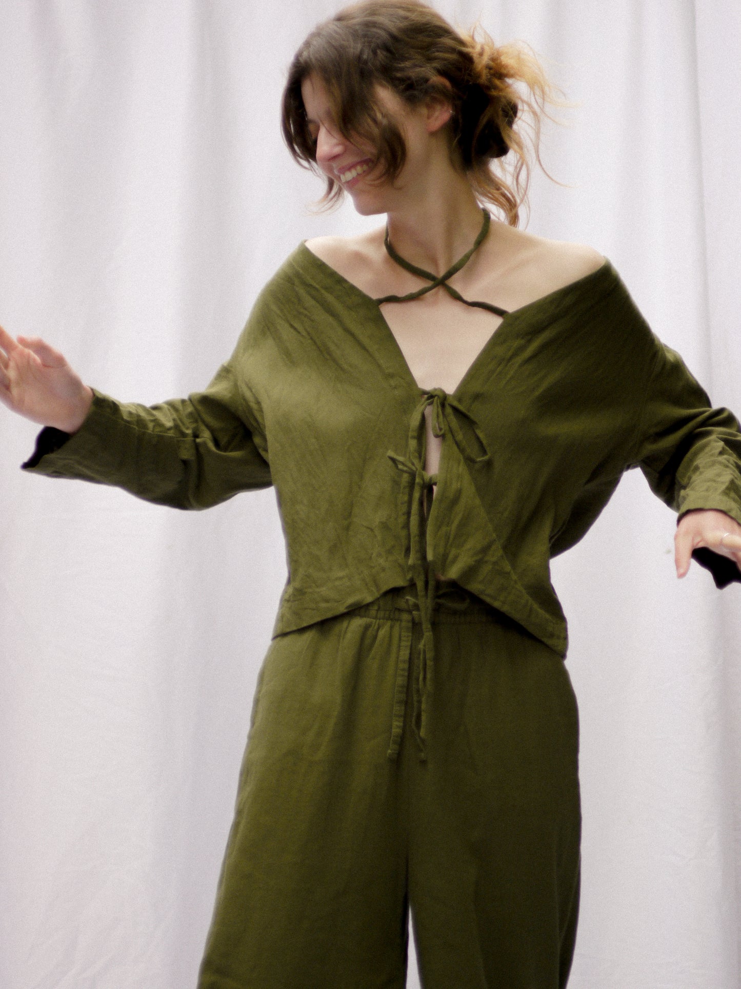 OLIVE LINEN TOP