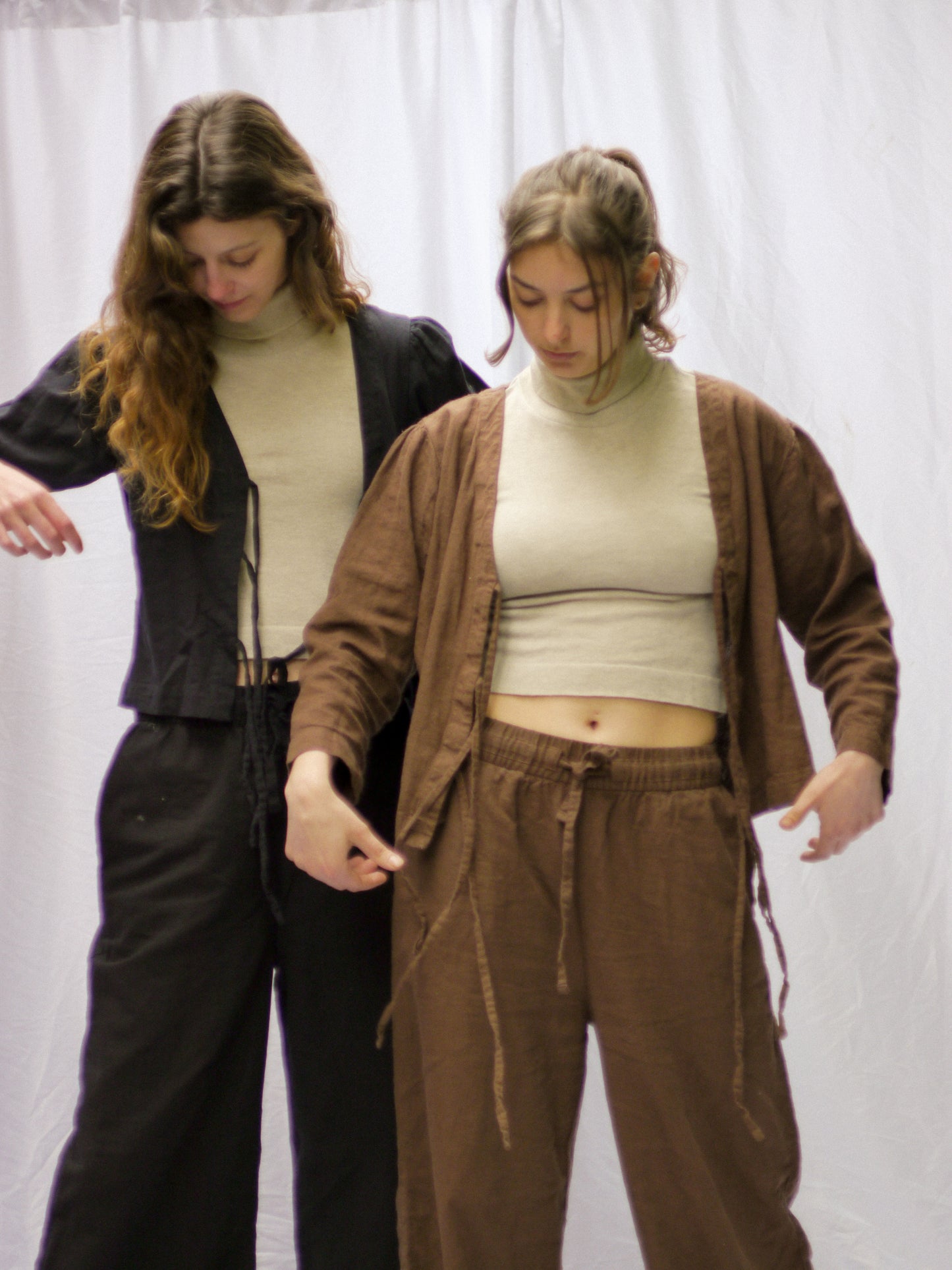 BROWN LINEN TROUSERS